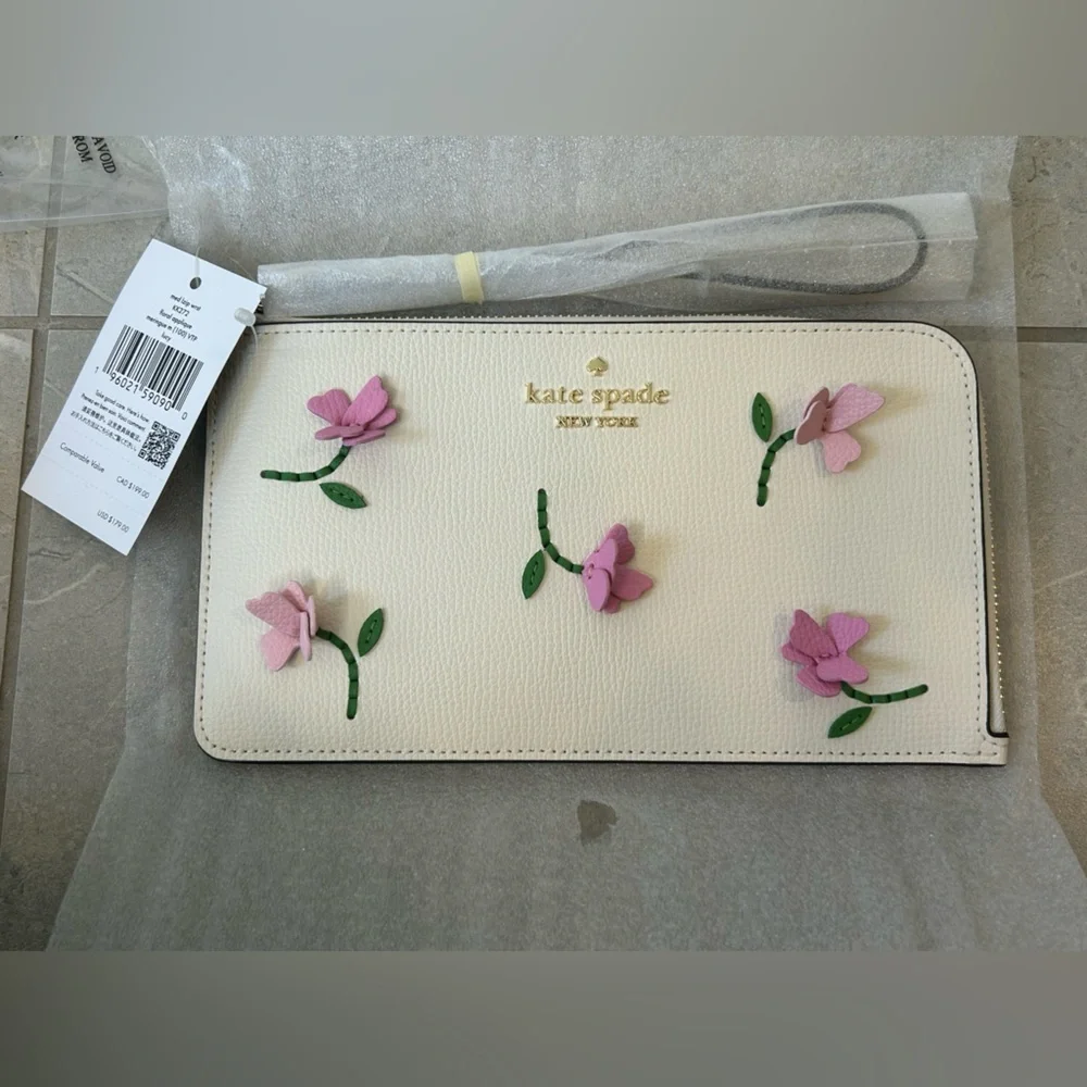 NWT Kate Spade Lucy Applique Medium L-Zip Wristlet